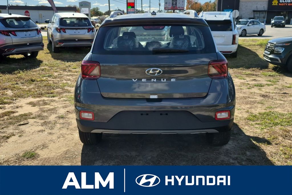 New 2026 Gray Hyundai SEL image 7