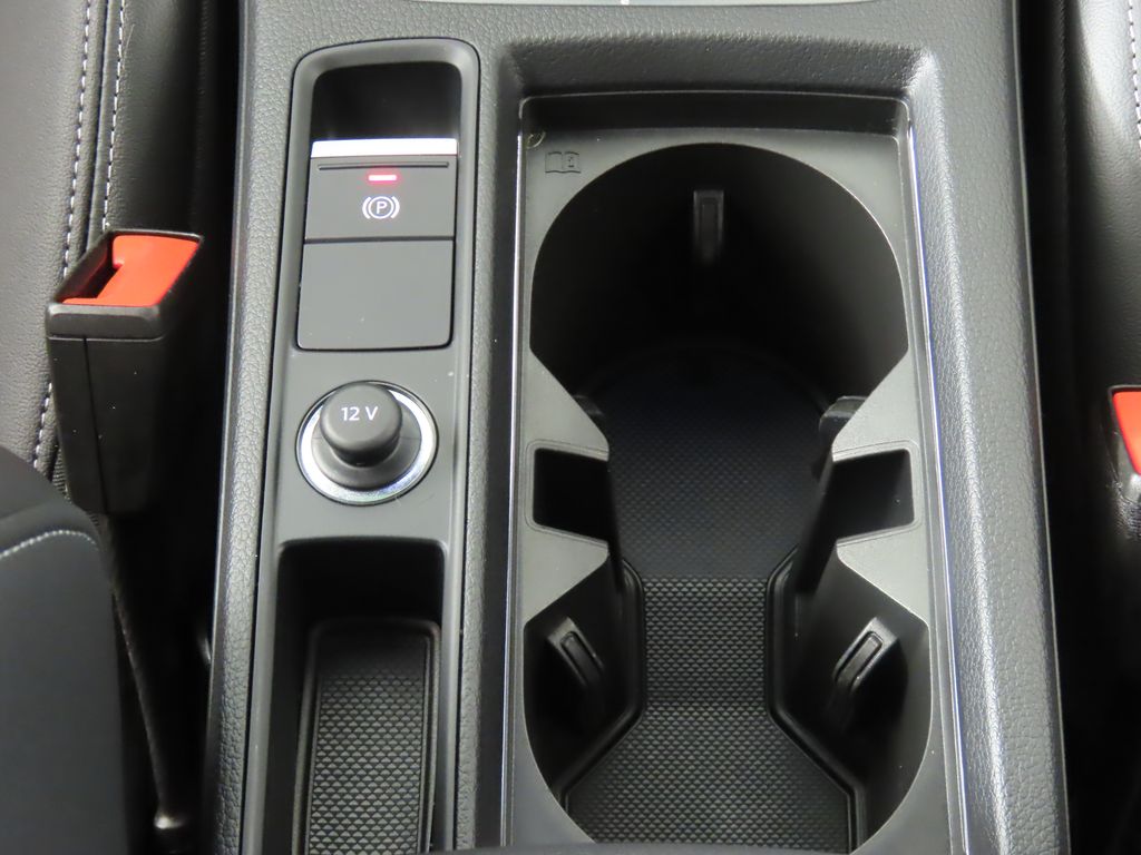 Thumbnail: 2025 Audi Q3 - 25