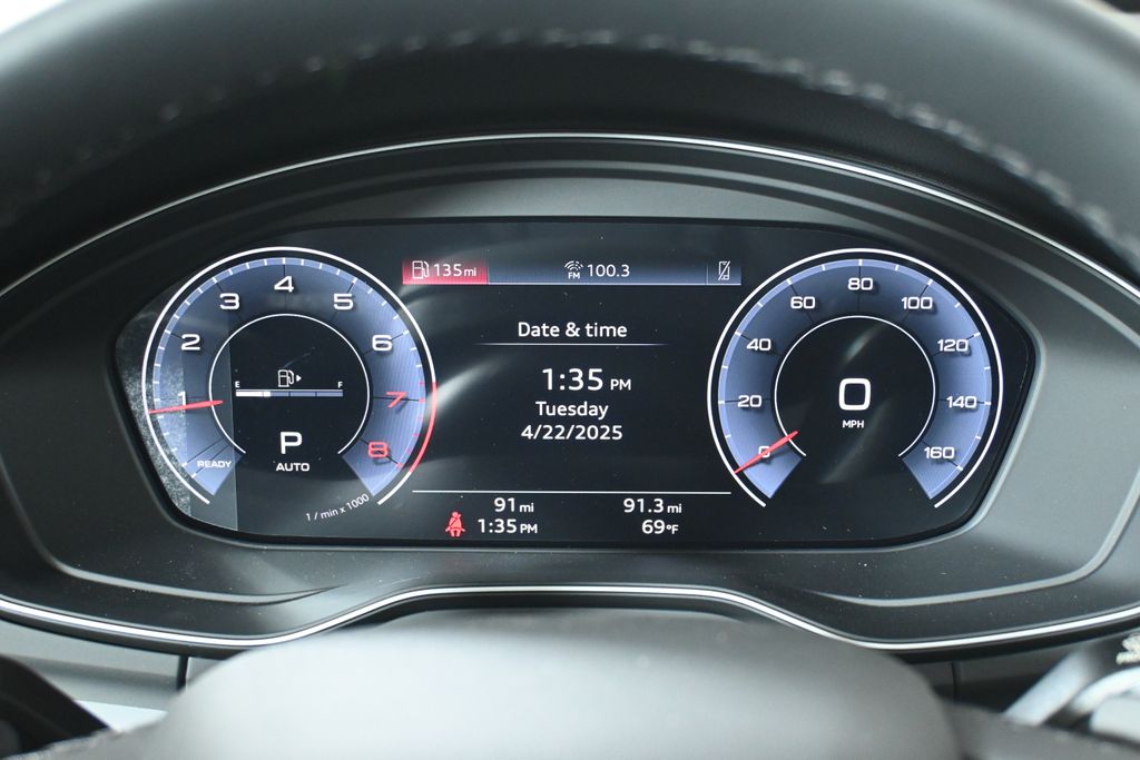 2025 Audi Q5  14