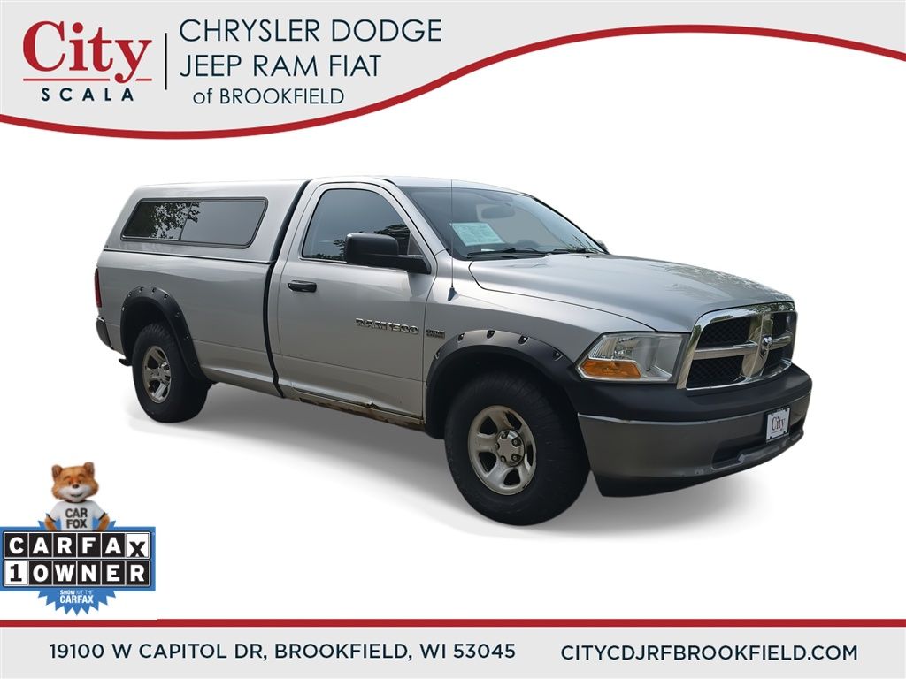 Bright Silver Metallic Clearcoat 2011 RAM 1500 Pickup Truck Four-Wheel Drive 5-Speed Automatic