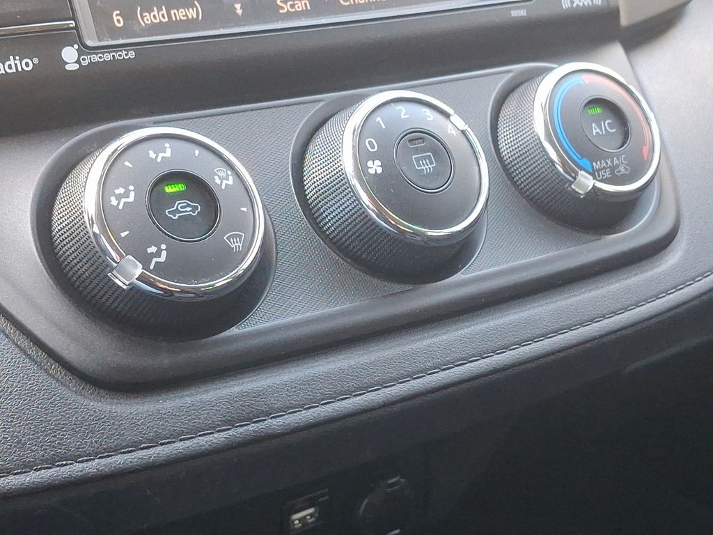 2017 Toyota RAV4 LE 15