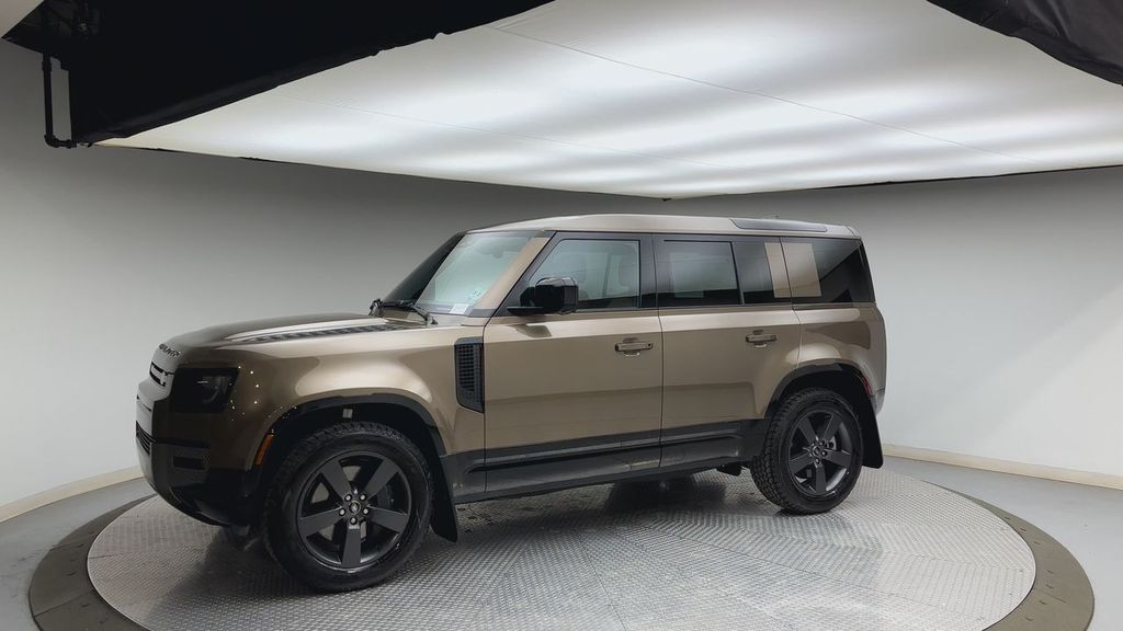 Thumbnail: 2025 Land Rover Defender - 6