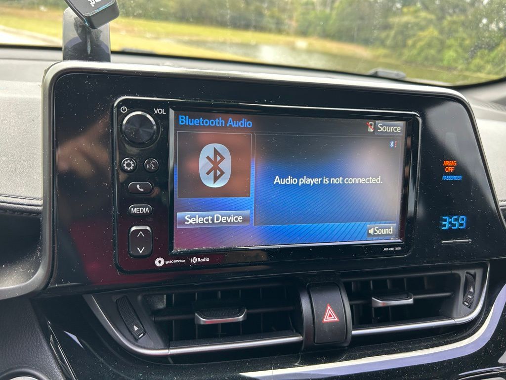 Thumbnail: 2018 Toyota C-HR - 25