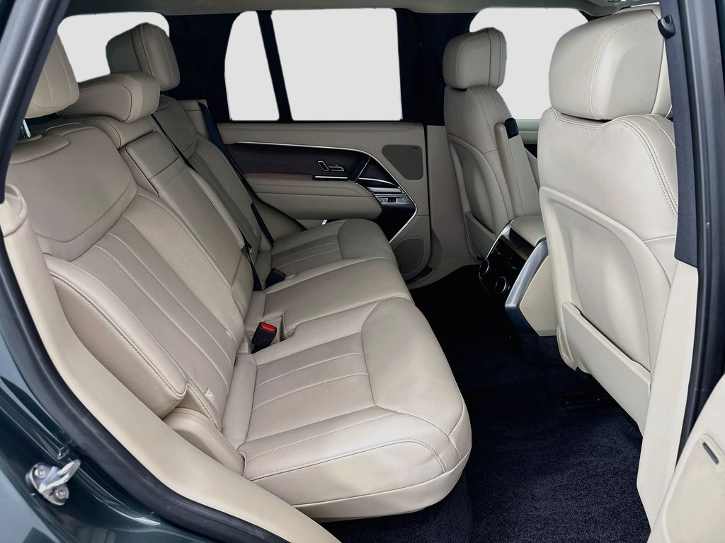 Thumbnail: 2024 Land Rover Range Rover - 21