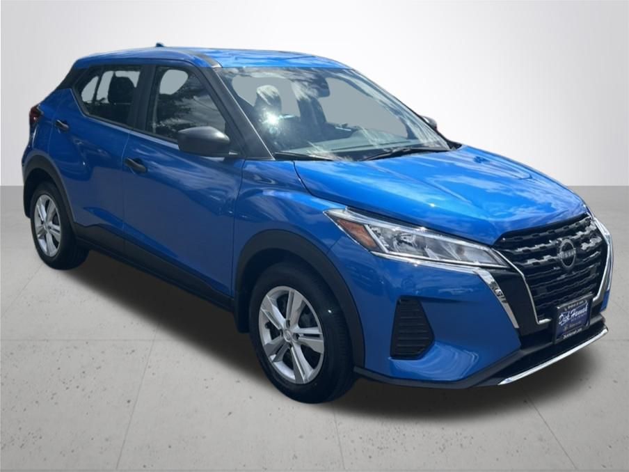 2025 Nissan Kicks Play S