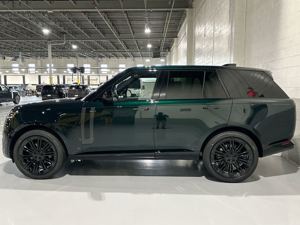Thumbnail: 2026 Land Rover Range Rover - 2