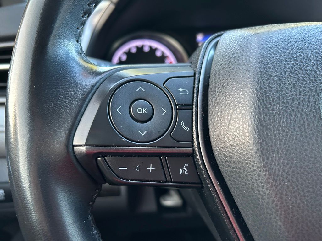 Thumbnail: 2021 Toyota Camry - 20