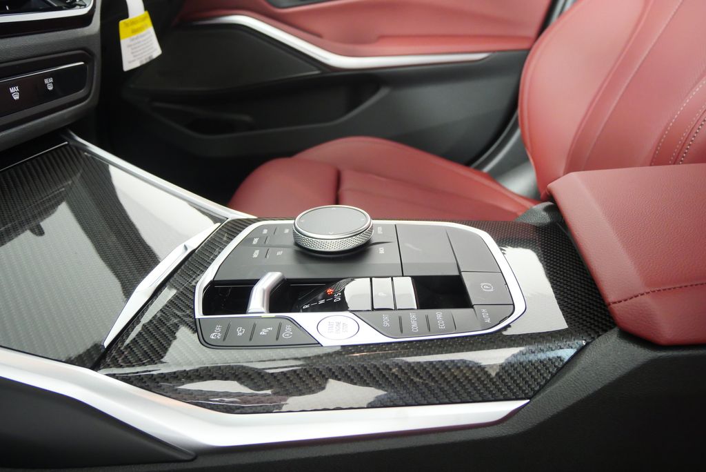 Thumbnail: 2025 BMW 3 Series - 22