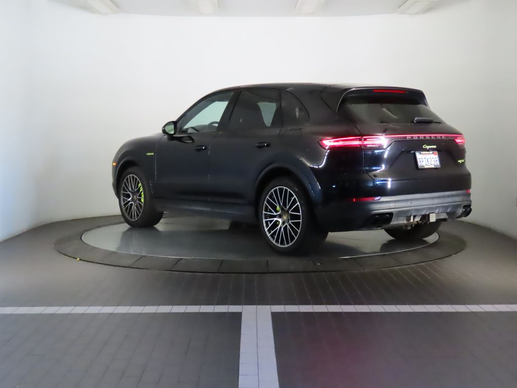 Thumbnail: 2019 Porsche Cayenne - 3