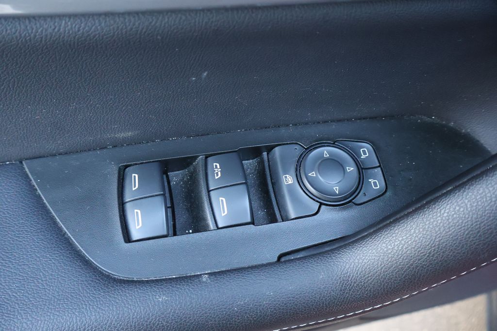 Thumbnail: 2023 Chevrolet Blazer - 15