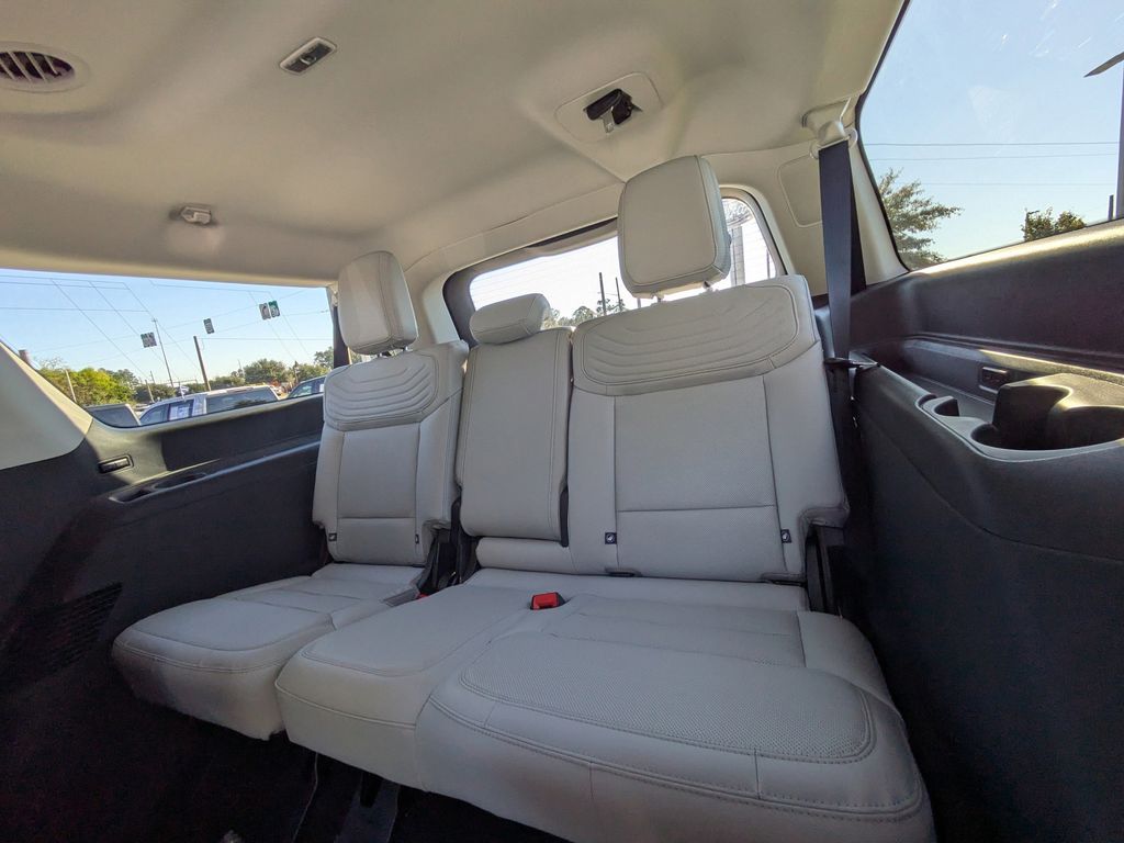 2025 Ford Expedition Platinum MAX