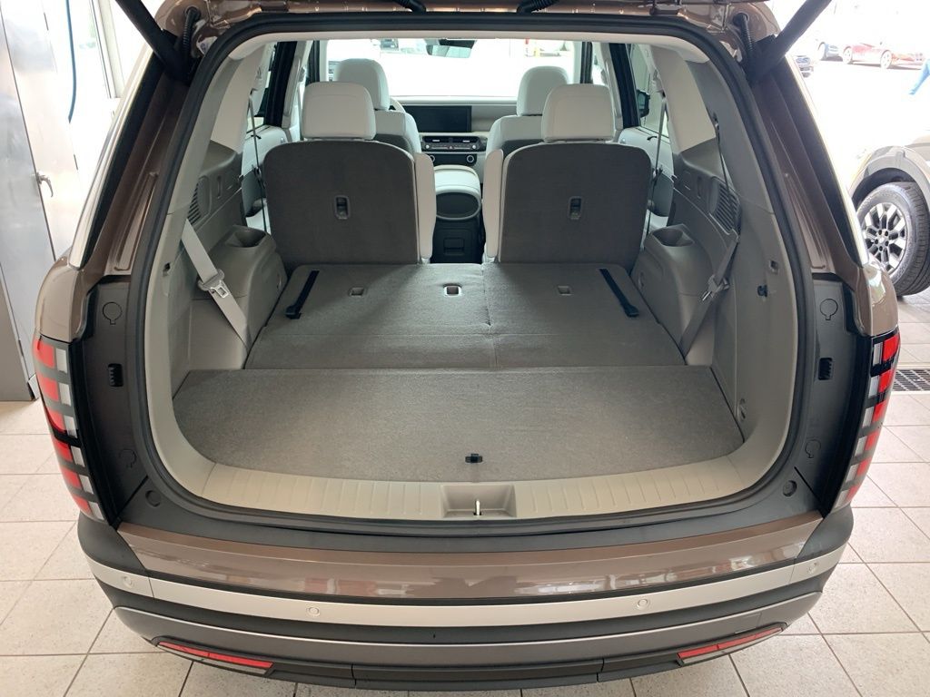 New 2026 Brown Hyundai SEL image 18