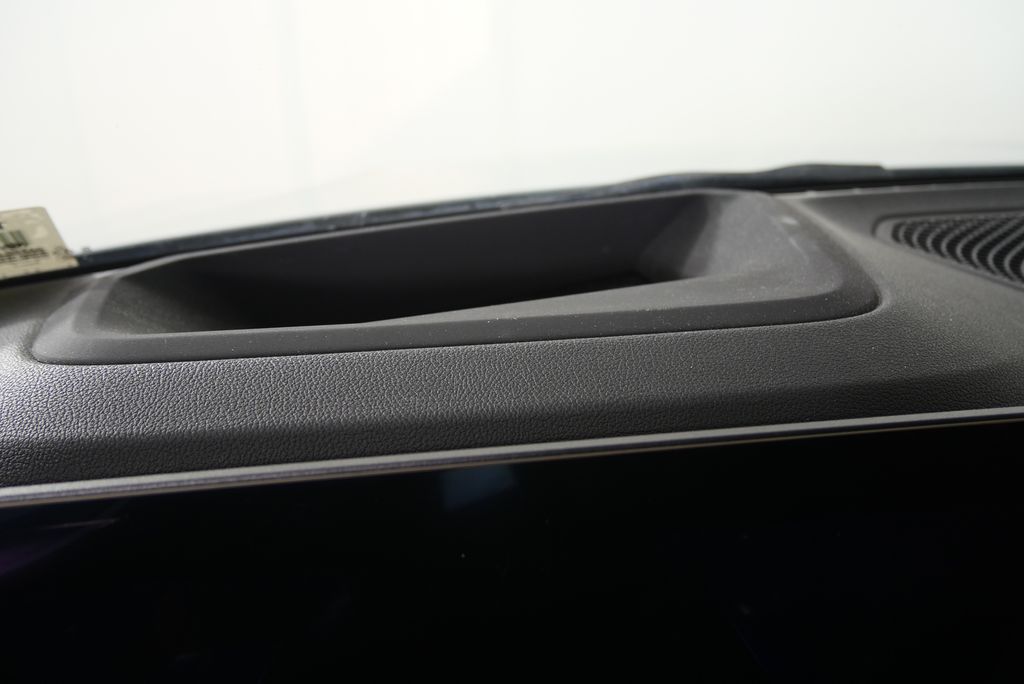 Thumbnail: 2023 BMW 3 Series - 22