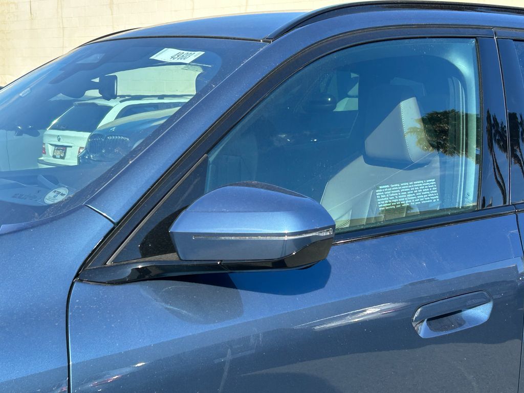 Thumbnail: 2026 BMW X3 - 10