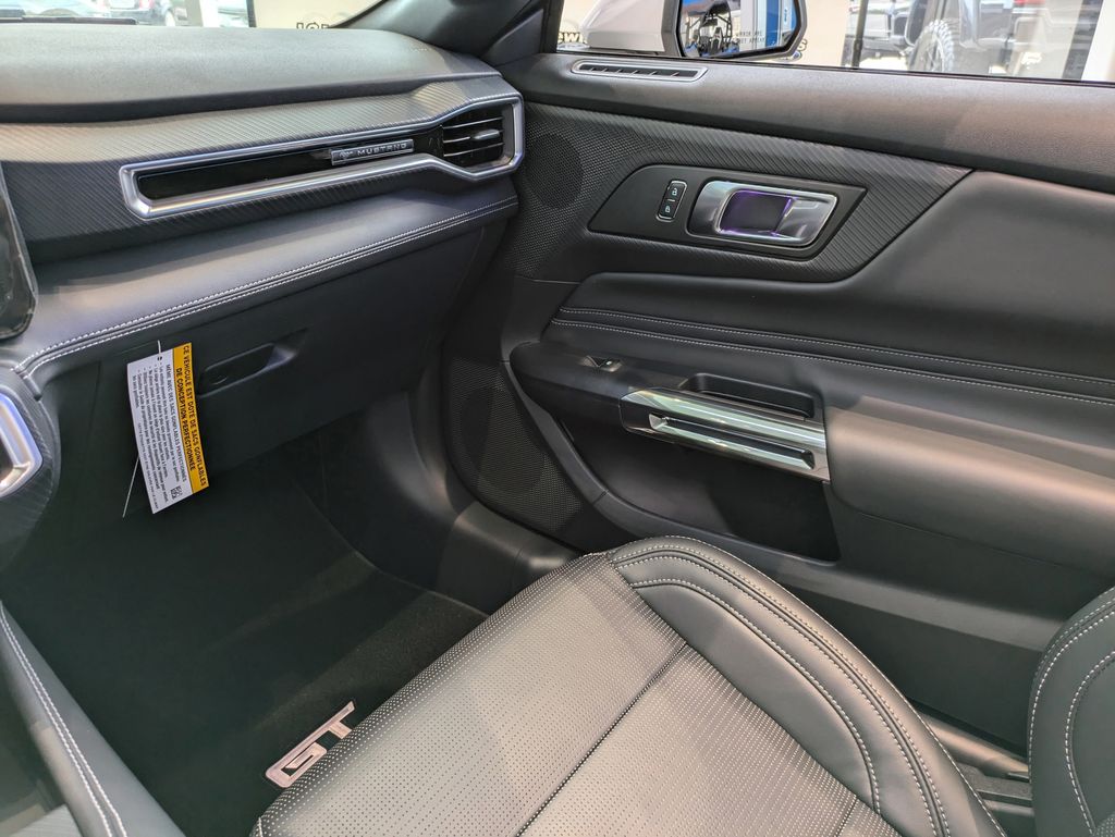 2025 Ford Mustang GT Premium