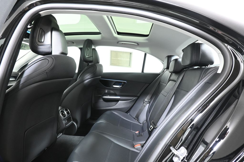 Thumbnail: 2025 Mercedes-Benz C-Class - 32