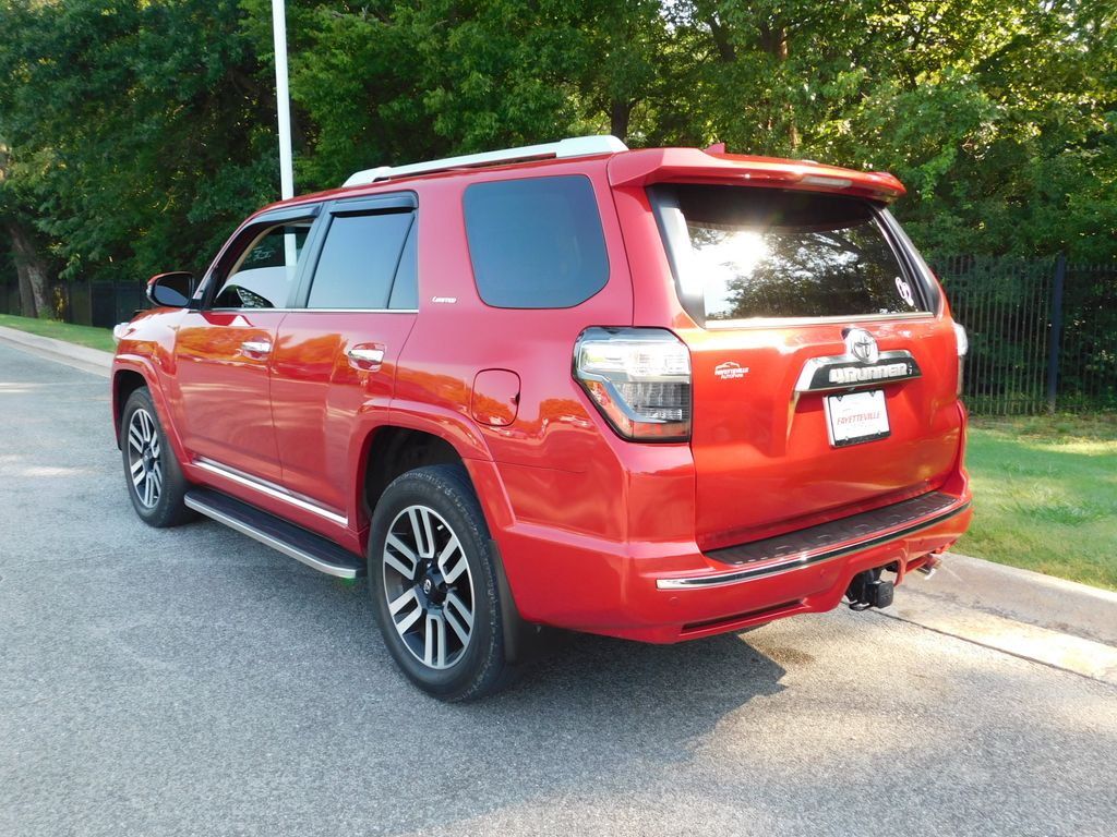 Thumbnail: 2022 Toyota 4Runner - 3
