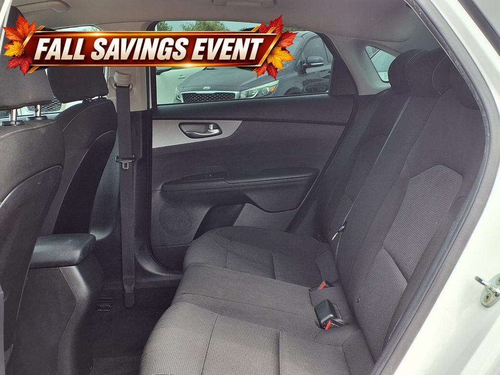 2021 Kia Forte LXS White at Community Toyota