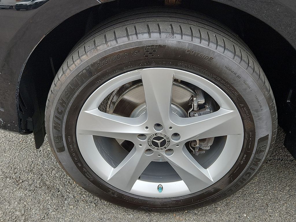 Thumbnail: 2018 Mercedes-Benz GLE - 8