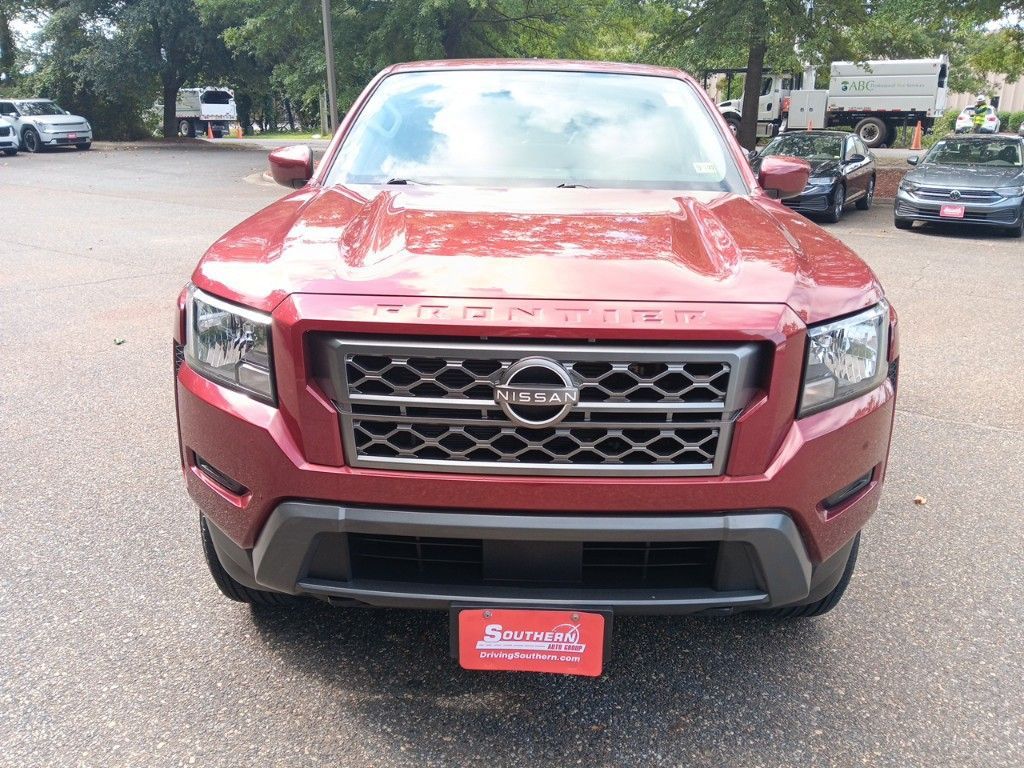 2022 Nissan Frontier SV 16