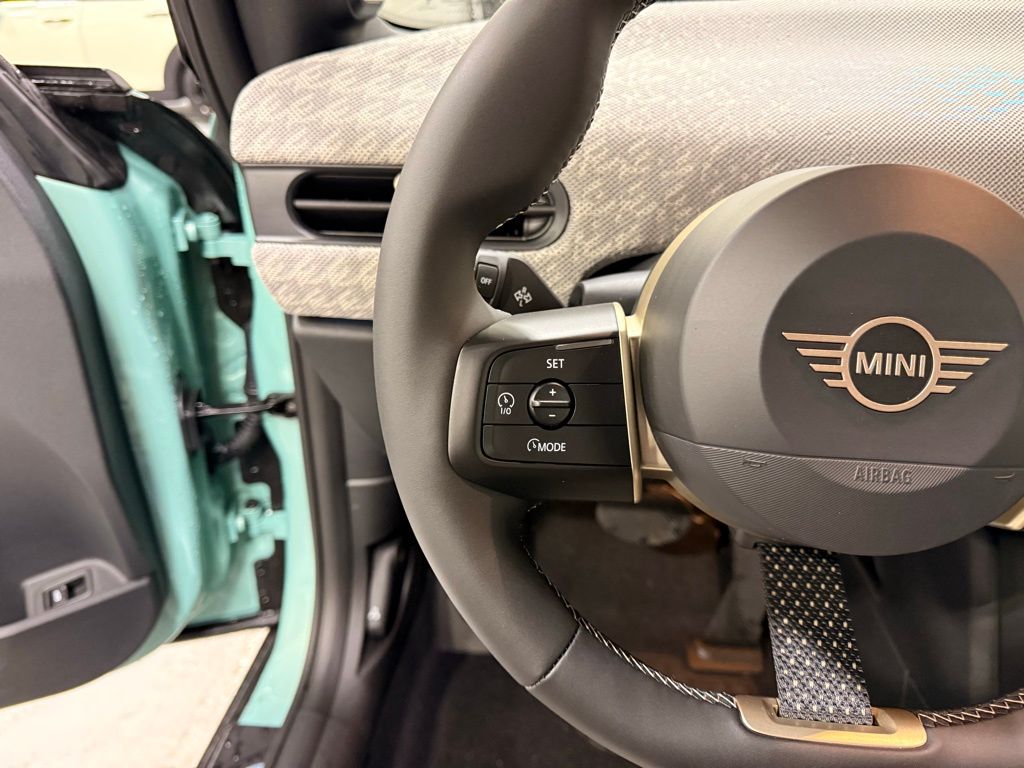 Thumbnail: 2026 MINI Cooper - 13