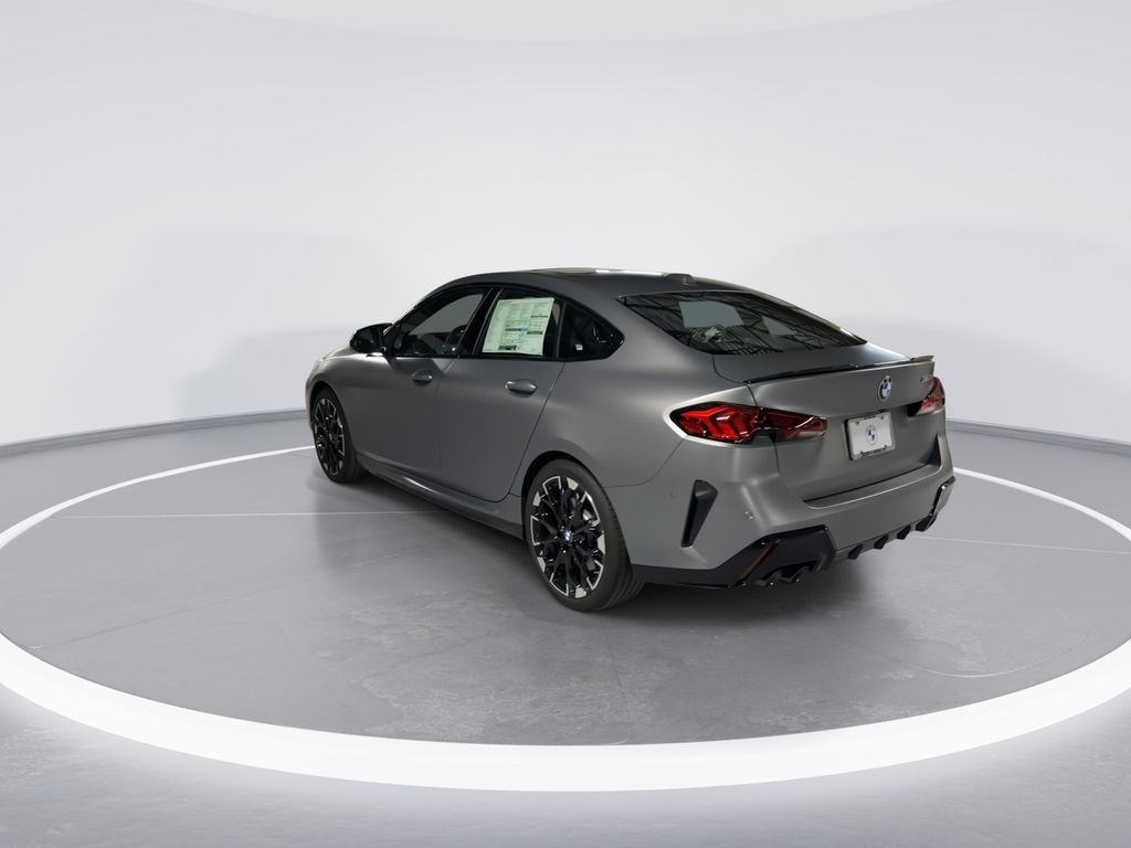 Thumbnail: 2025 BMW 2 Series - 6