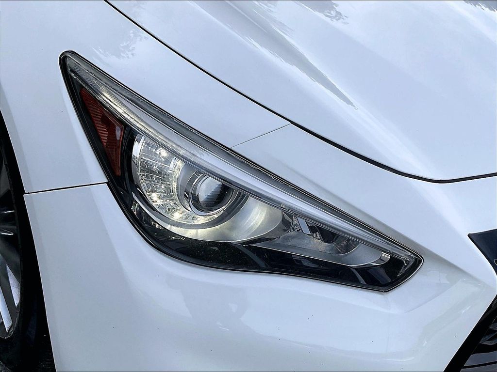 2018 INFINITI Q50 — photo 32
