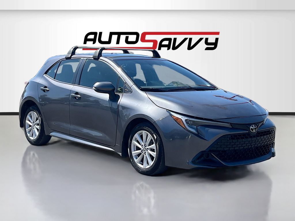 2025 Toyota Corolla Hatchback SE FWD
