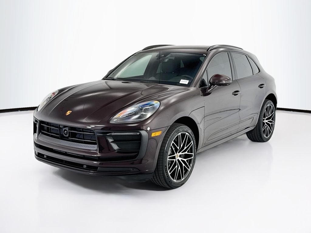 Thumbnail: 2026 Porsche Macan - 1