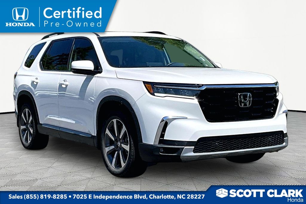 2024 Honda Pilot Touring