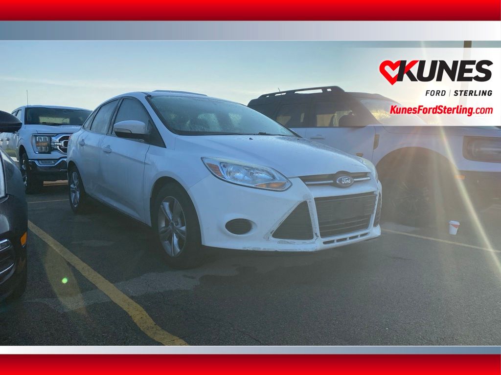 Oxford White 2013 Ford Focus Sedan Front-Wheel Drive 6-Speed Automatic