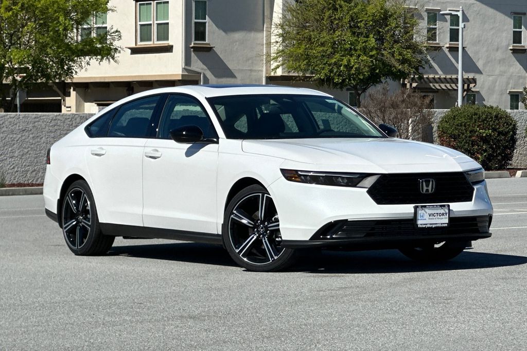 New 2026 Platinum White Pearl Honda SE image 2