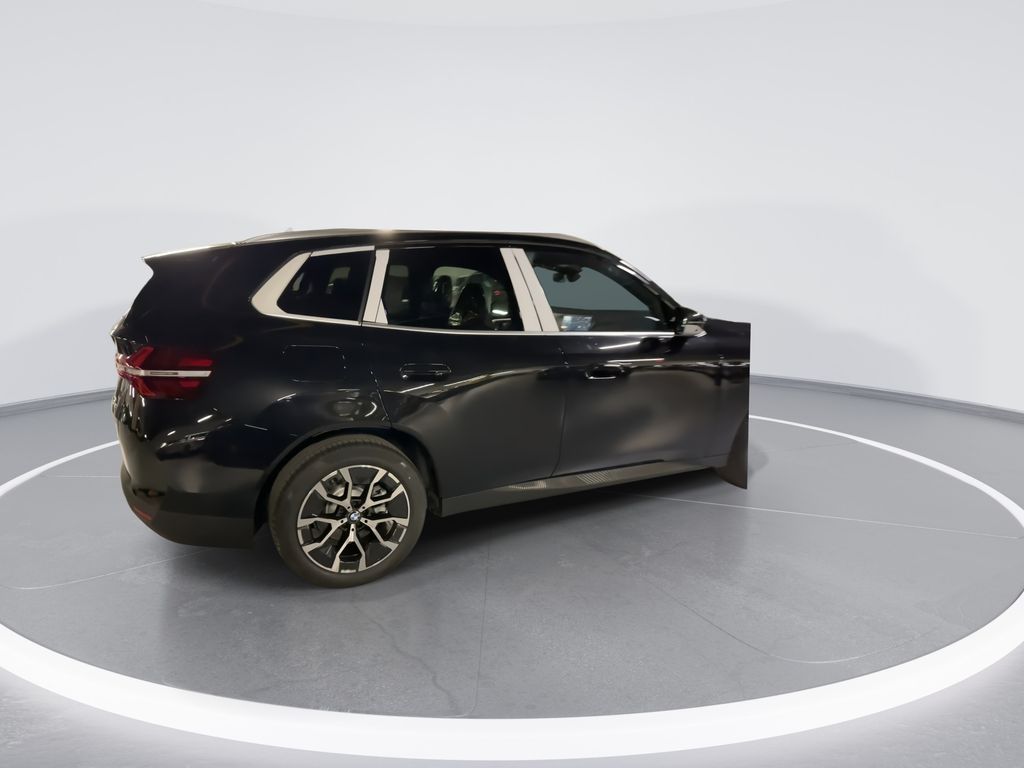 Thumbnail: 2026 BMW X3 - 8