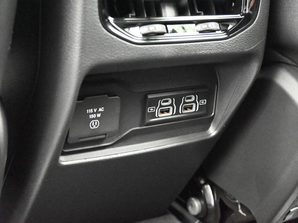 Used 2025 Bright White Clearcoat Jeep Altitude X image 30