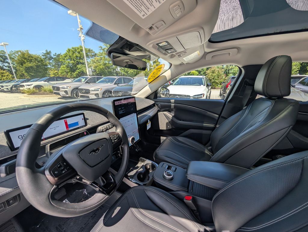 Used 2024 Blue Ford Premium image 8