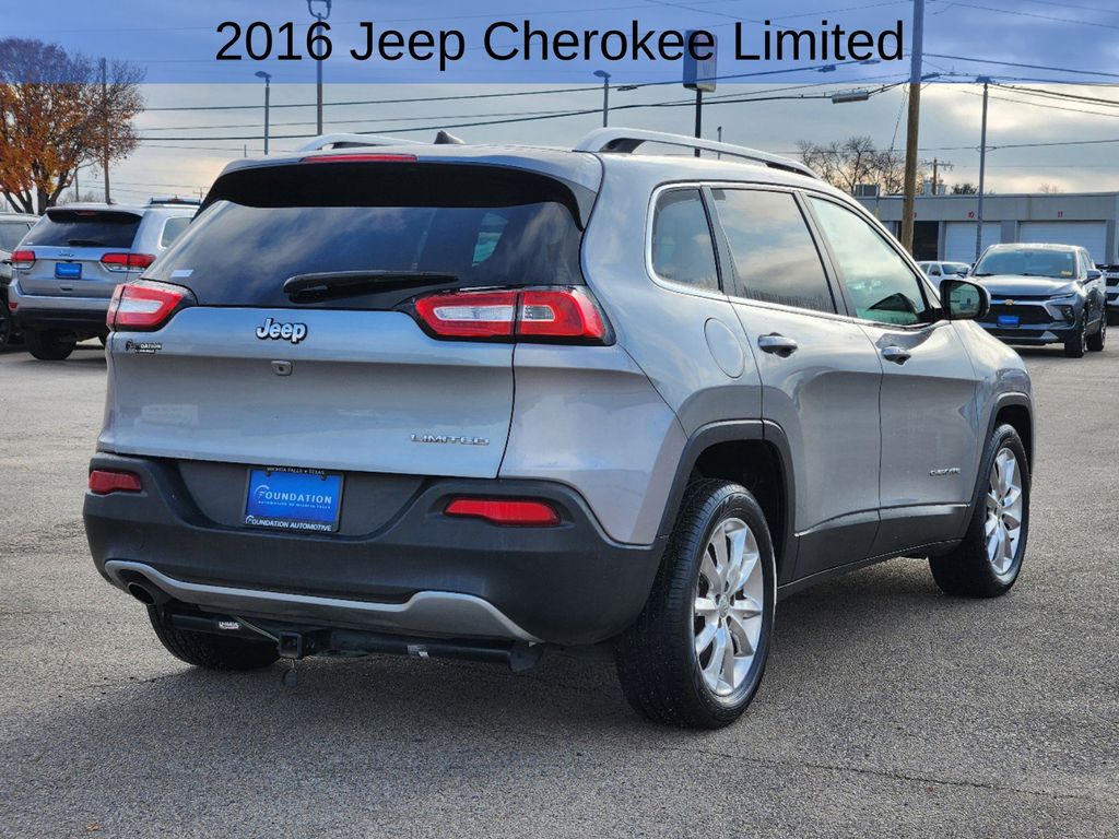 2016 Jeep Cherokee Limited 7