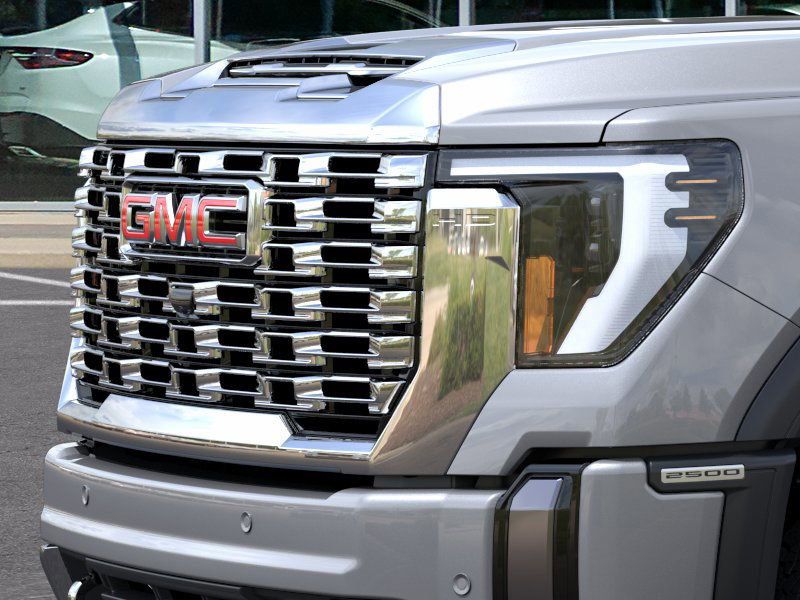 2025 GMC Sierra 2500HD Denali 13