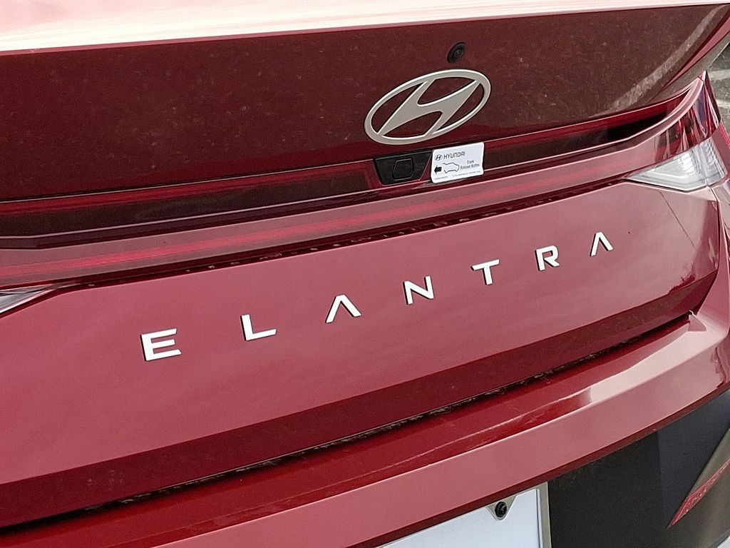 Thumbnail: 2025 Hyundai Elantra - 6