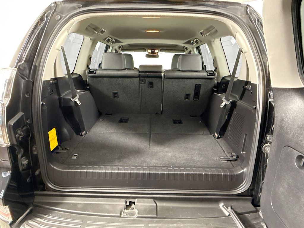 Thumbnail: 2019 Lexus GX - 28