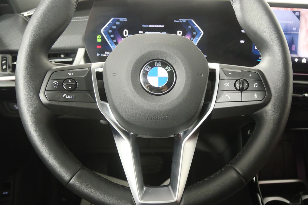 Thumbnail: 2025 BMW X2 - 18