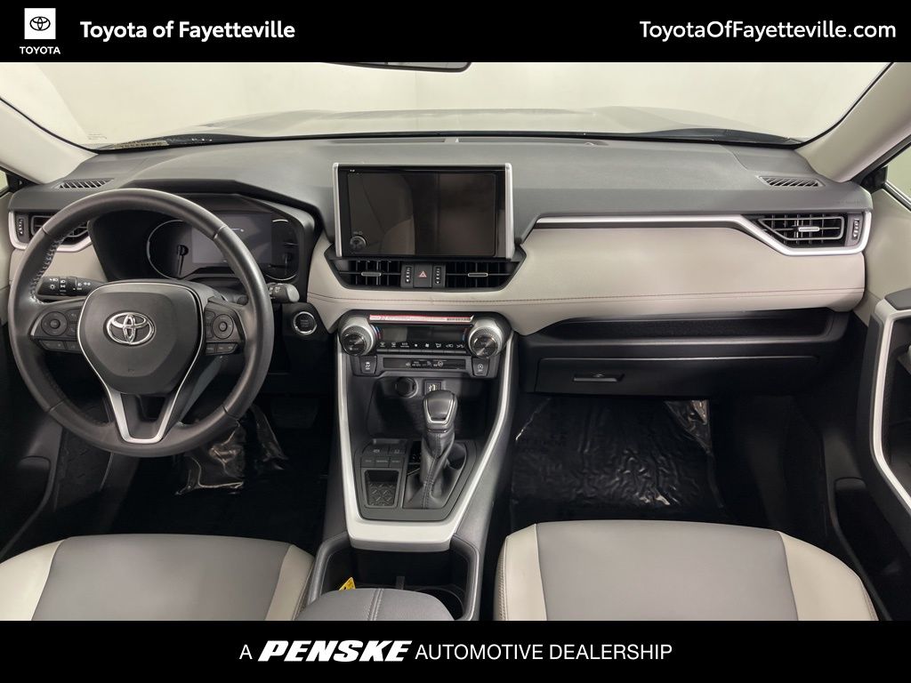 Thumbnail: 2025 Toyota RAV4 - 19