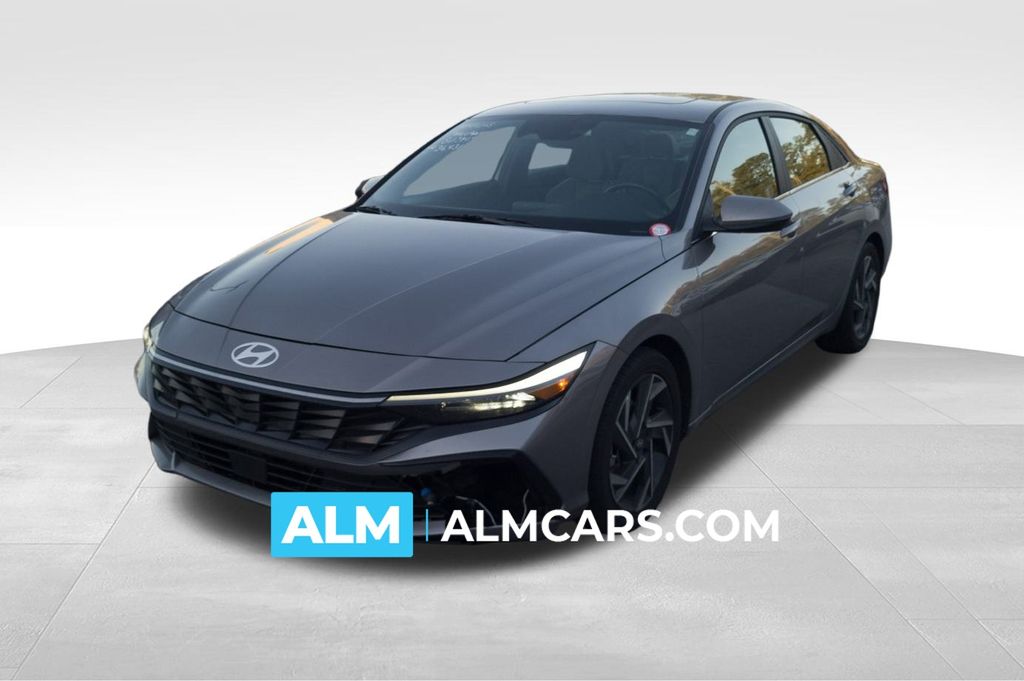 2024 Hyundai Elantra Limited's photo