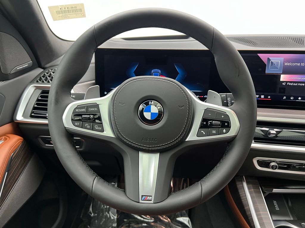 2025 BMW X7 xDrive40i 15