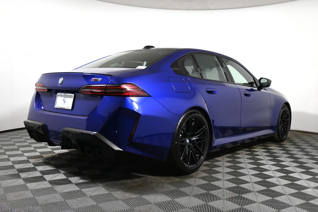 Thumbnail: 2026 BMW M5 - 7