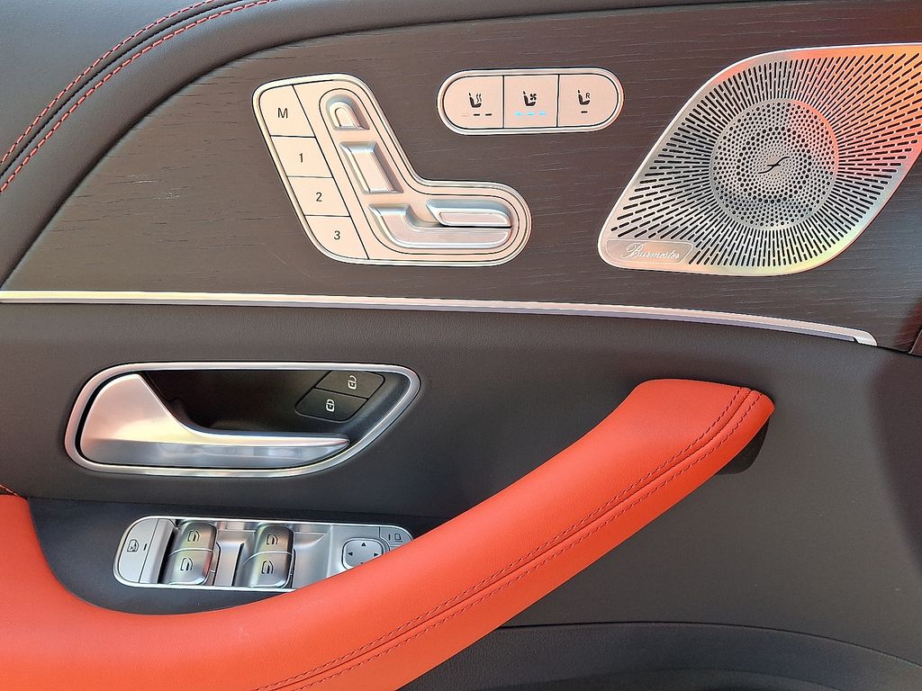 2025 Mercedes-Benz GLE 63 AMG 12