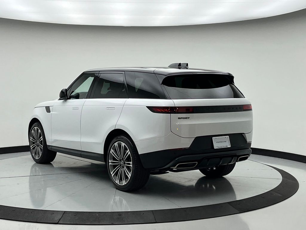 Thumbnail: 2024 Land Rover Range Rover Sport - 7