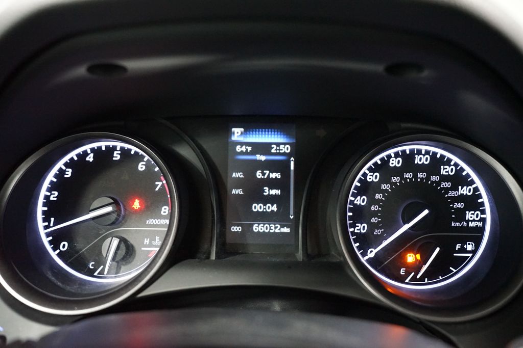 Thumbnail: 2023 Toyota Camry - 16