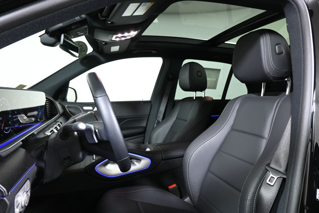 Thumbnail: 2026 Mercedes-Benz GLE - 15