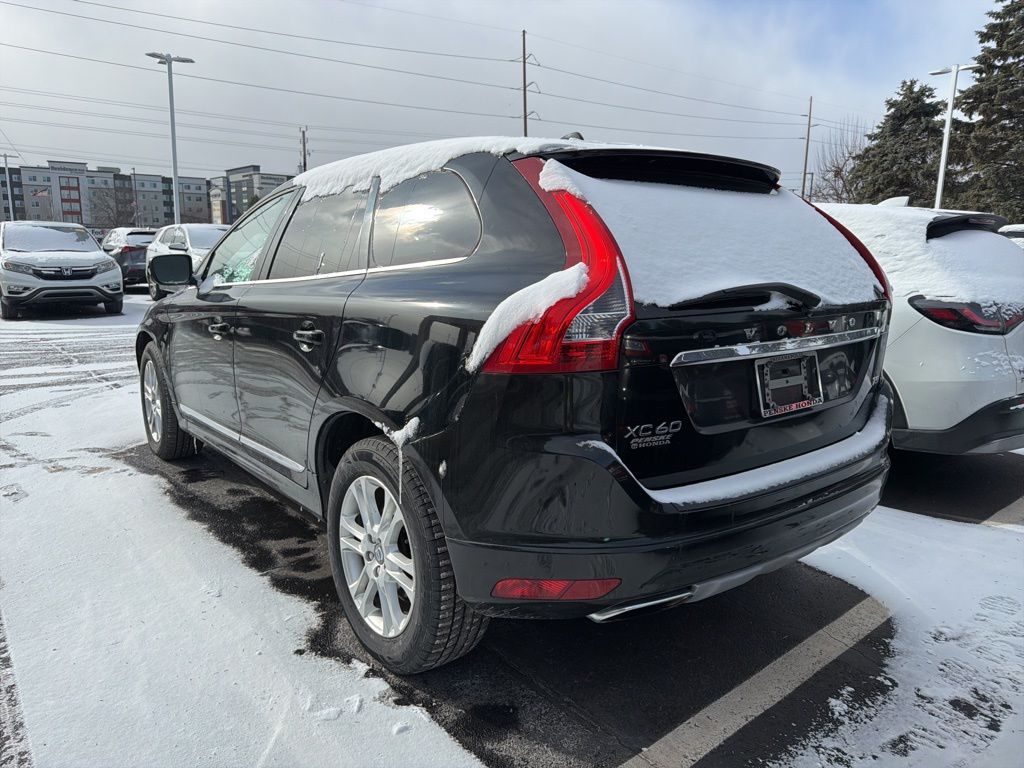 Thumbnail: 2016 Volvo XC60 - 2