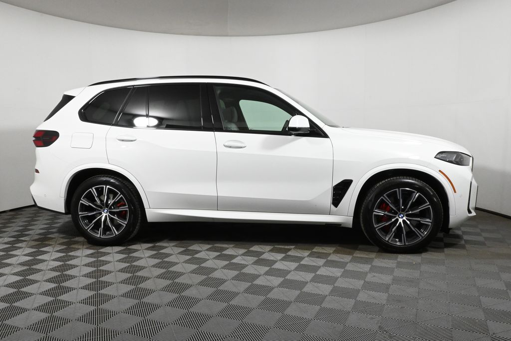 2025 BMW X5 xDrive40i 8